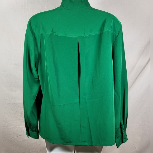 SK & COMPANY Kelly Green Button-up Blouse - Size 10 - Picture 2 of 3